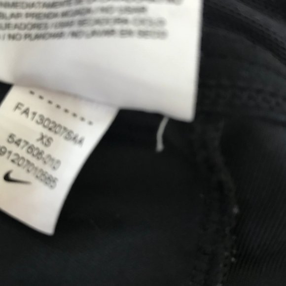 Nike Women's 3/4 Capri Running Tights - Picture 4 of 4